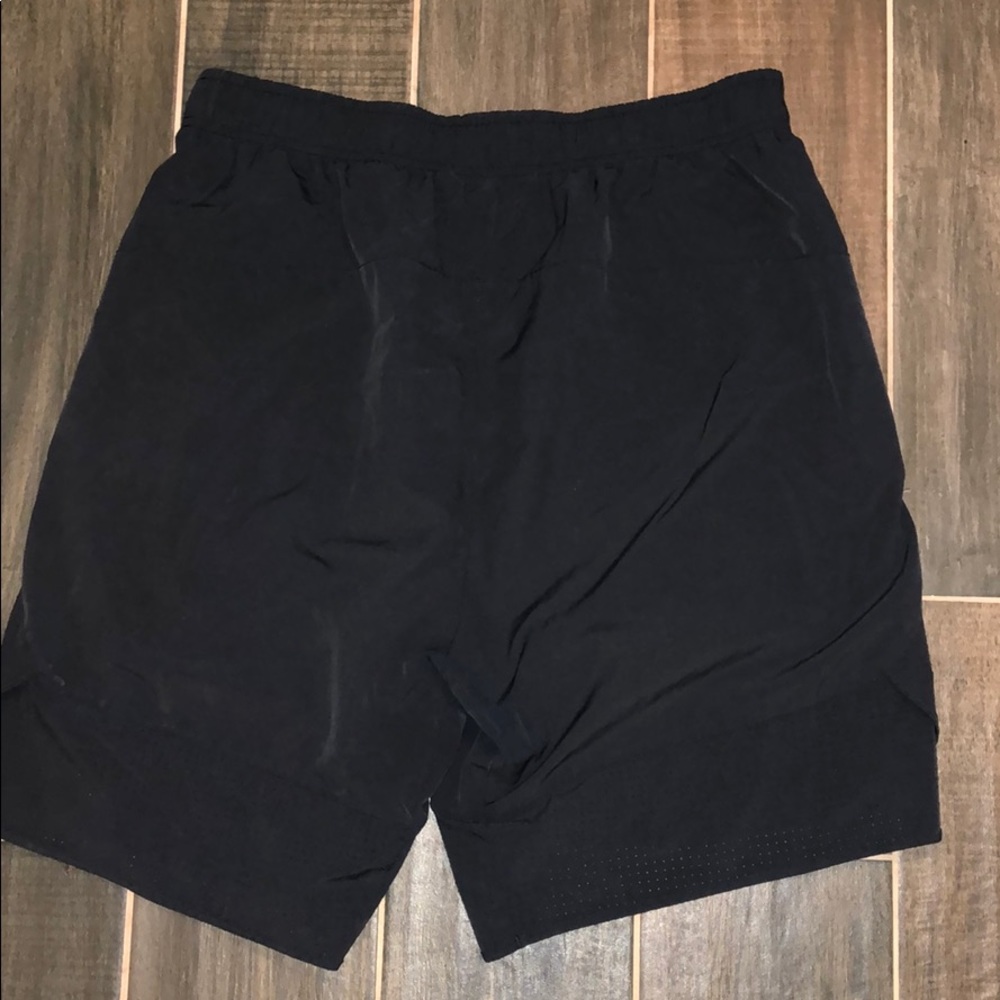 Nike Shorts - Picture 5 of 9